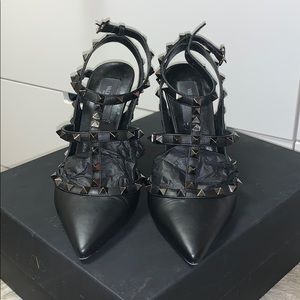 VALENTINO NOIR 100 ROCKSTUD T-STRAP PUMP 37